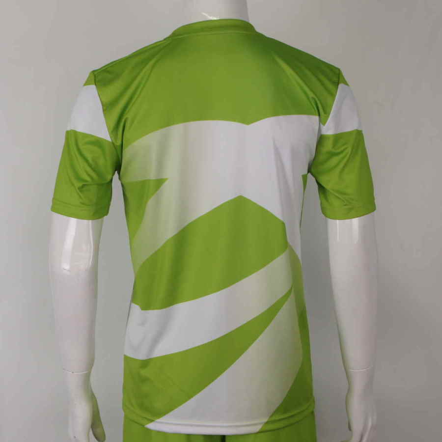 เสื้อฟุตบอลพิมพ์ลายไล่สีเขียวขาว