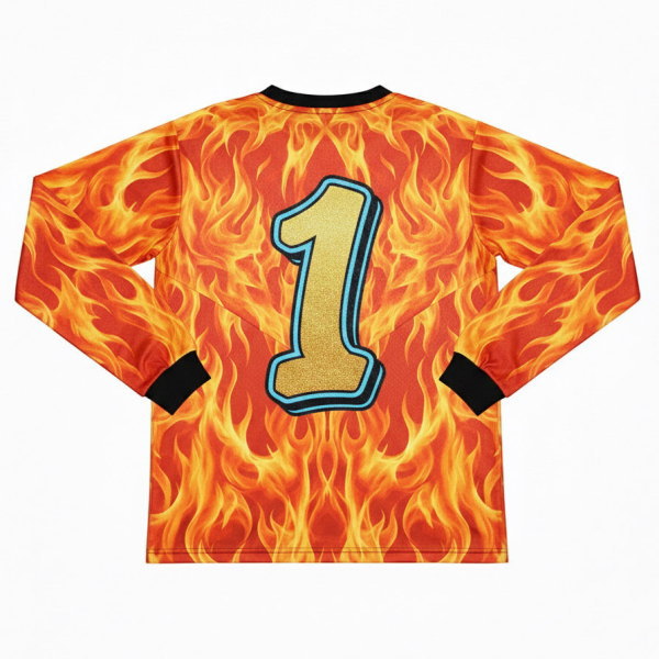 ด้านหลังเสื้อฟุตบอลลายไฟ พิมพ์หมายเลข 1 สีทองขอบฟ้า สำหรับผู้รักษาประตู