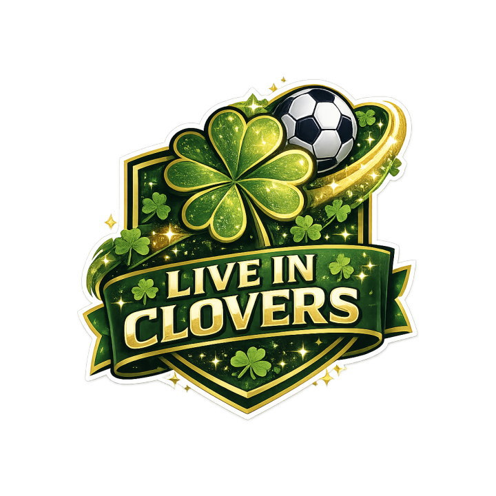 กางเกงฟุตบอลสีเขียวแถบขาว พิมพ์ลายโลโก้ทีมเข้าชุดกัน เนื้อผ้าไมโครโพลีเอสเตอร์