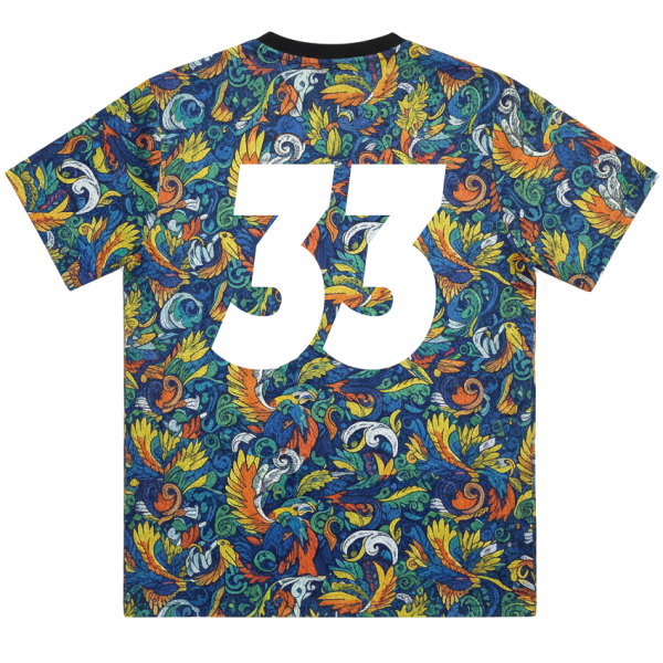 ด้านหลังเสื้อบอลพิมพ์ลายฟีนิกซ์ เบอร์ 33 สีขาว เนื้อผ้าไมโครโพลีเอสเตอร์ระบายอากาศดี