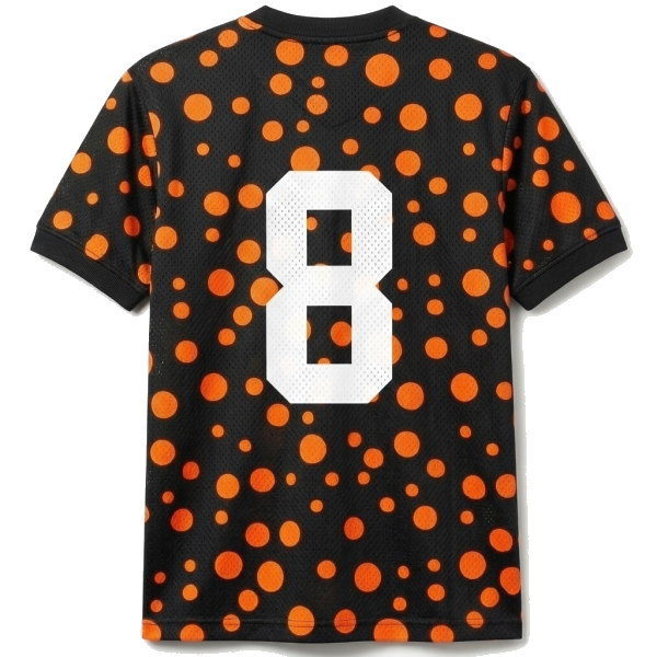 ด้านหลังเสื้อกีฬาพิมพ์ลายหมายเลข 8 เนื้อผ้าไมโครโพลีเอสเตอร์ รับทำเสื้อกีฬาสีทั่วไทย