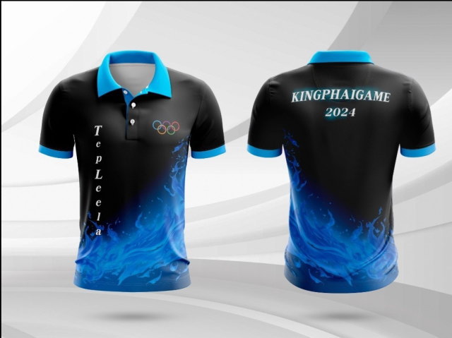 เสื้อโปโลสีดำพิมพ์ลายเปลวไฟสีน้ำเงิน สำหรับงานกีฬาสี Kingpha Game 2024