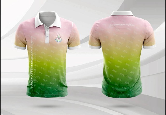 เสื้อโปโลสีพาสเทลไล่เฉด ชมพู-เหลือง-เขียว พิมพ์ลายตัวอักษร BPK ทั่วตัวเสื้อ สไตล์หวานละมุน