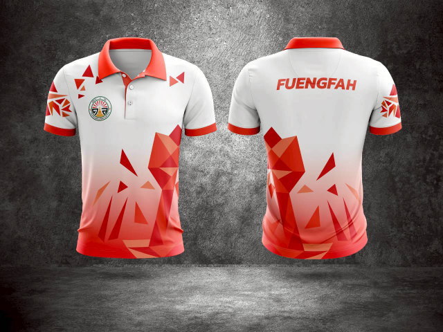 เสื้อโปโลกีฬาสีขาว-แดง ดีไซน์ทันสมัย ลายกราฟิกสีแดงสด ด้านหลังสกรีนชื่อ FUENGFAH